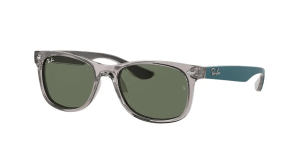 Ray-Ban RJ9052S JUNIOR NEW WAYFARER, color 707071 transparente gris