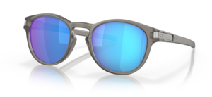 Gafas de Sol OAKLEY LATCH 9265, color 926532 · Gray matte ink with Prizm Sapphire polarizado lenses