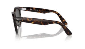 Patillas originales Ray-Ban RB2241 Wayfarer Way, color 902 · Habana