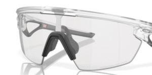 Lentes originales Oakley OO9403 Sphaera, color CLEAR · To negro iridium fotocromático
